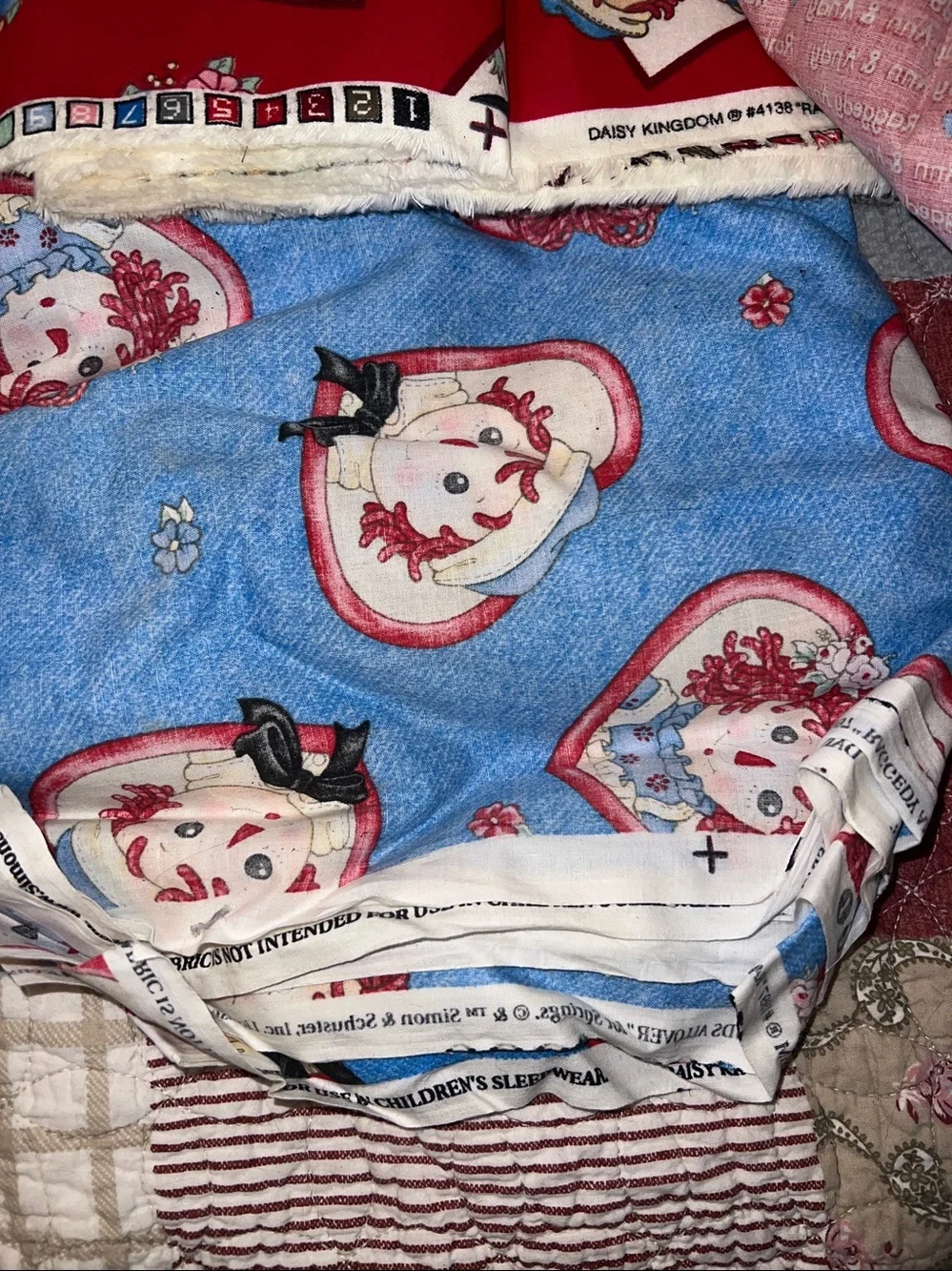 Huge Raggedy Ann & Andy Fabric quilting lot - Picture 4 of 10